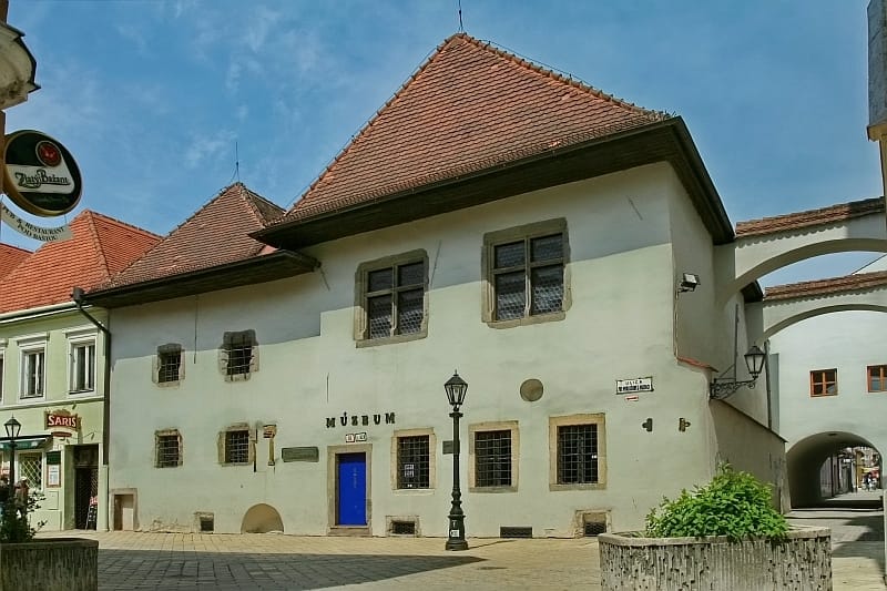 The Mikluš Prison